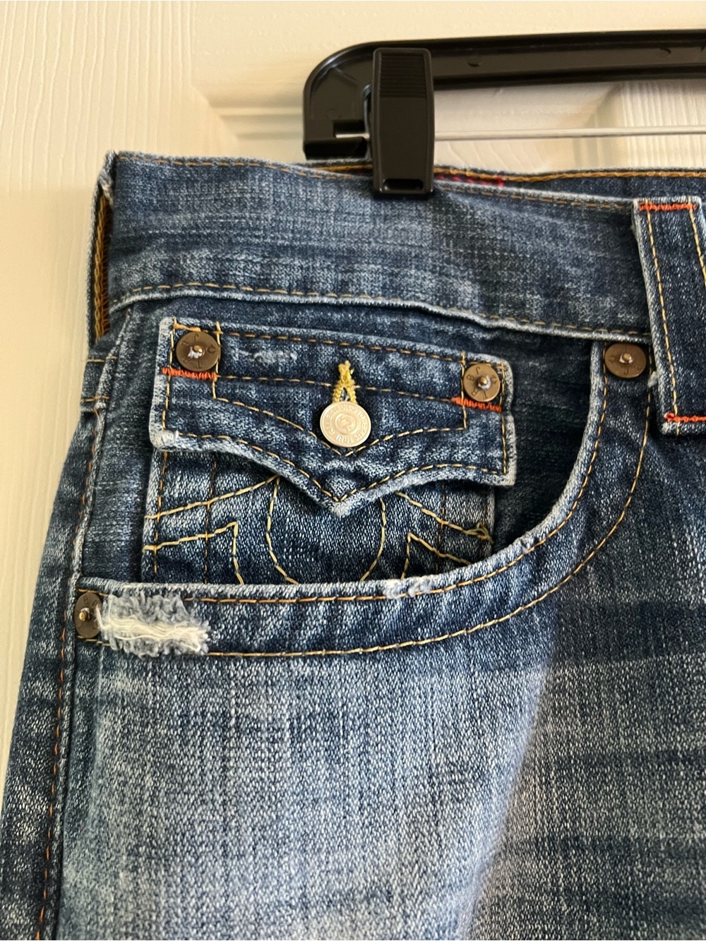 True Religion Men's Straight Leg Faded Blue Jeans - Made in USA - Picture 2 of 8